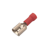 Terminal tipo hembra aislada 0.250 / 22 - 16 AWG / Rojo / Para baterías con teminal F1 / Paquete de 25 piezas.