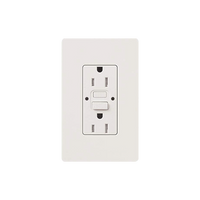 Tomacorriente dúplex GFCI autocomprobable de 15 A 125 V con protección clase A contra fallas a tierra, resistente a manipulaciones, estilo Designer Claro