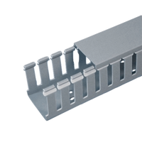 Canaleta Ranurada de PVC con Tapa, Tipo F, 57.2 mm de Ancho, 79.2 mm de Alto y 2 m de Largo, Color Gris