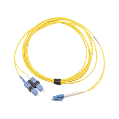 Jumper de Fibra Óptica Monomodo (OS2), XGLO, LC/UPC-SC/UPC Duplex, OFNR, Color Amarillo, 10 Metros (32.81 Pies)