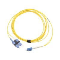 Jumper de Fibra Óptica Monomodo (OS2), XGLO, LC/UPC-SC/UPC Duplex, OFNR, Color Amarillo, 10 Metros (32.81 Pies)