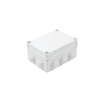 Caja Estanca de PVC Para Derivación y Conexión, 10 Entradas, Tapa con Tornillo de 1/4" de Vuelta, 150x110x70 mm (Área interna), Uso Exterior IP55, Material que no Propaga el Fuego y Libre de Hálogenos
