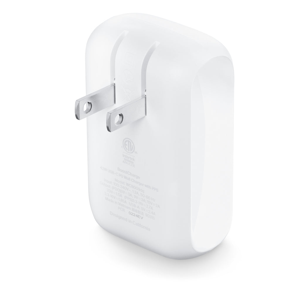 Cargador de pared BoostCharge de doble puerto de Belkin (42 W)