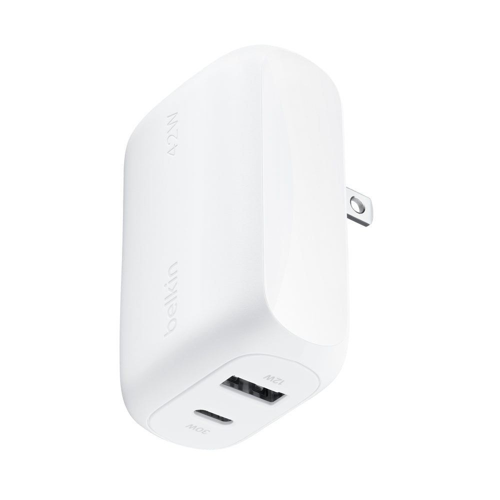 Cargador de pared BoostCharge de doble puerto de Belkin (42 W)