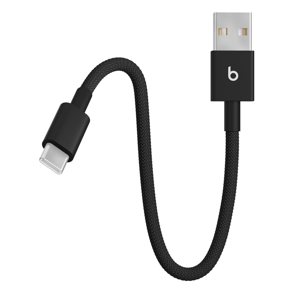 Cable corto trenzado de USB-A a USB-C de Beats (20 cm) – Negro eléctrico