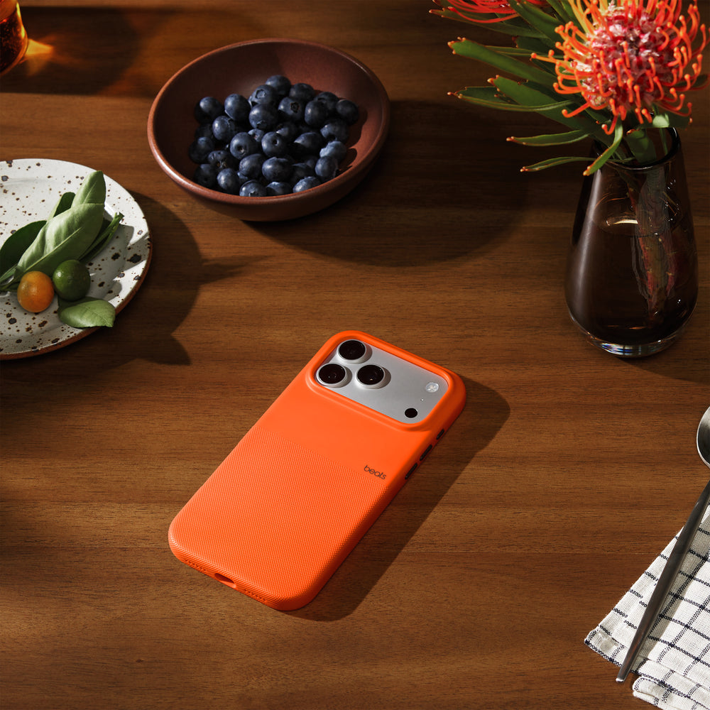 Funda de alta protección con MagSafe de Beats para el iPhone 17 Pro Max con Control de la Cámara – Naranja sierra