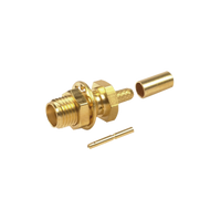 Conector SMA Hembra para Chasis en D Plano, Anillo Plegable para cable RG-174/U, Oro/ Oro/ Teflón.