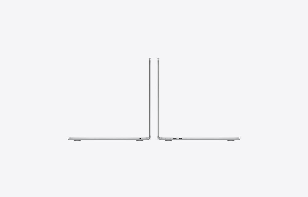 MacBook Air 13 con chip M5 color plata, vista frontal
