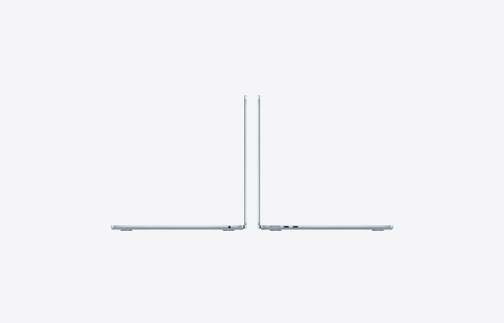 MacBook Air 13 con chip M5 color plata, vista frontal