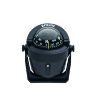 Brújula de Navegación Marítima Serie Explorer / Montaje en Bracket / Color Negro / 2 3/4" (70 mm) Direct Reading Dial / Iluminación Nocturna Verde Interna / Compensadores Integrados / Movimiento de Agujas con Rubí Z