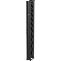 Organizador Vertical CableTek, Sencillo (Solo Frontal), Para Rack Abierto de 45 Unidades, 6 in de Ancho, Color Negro